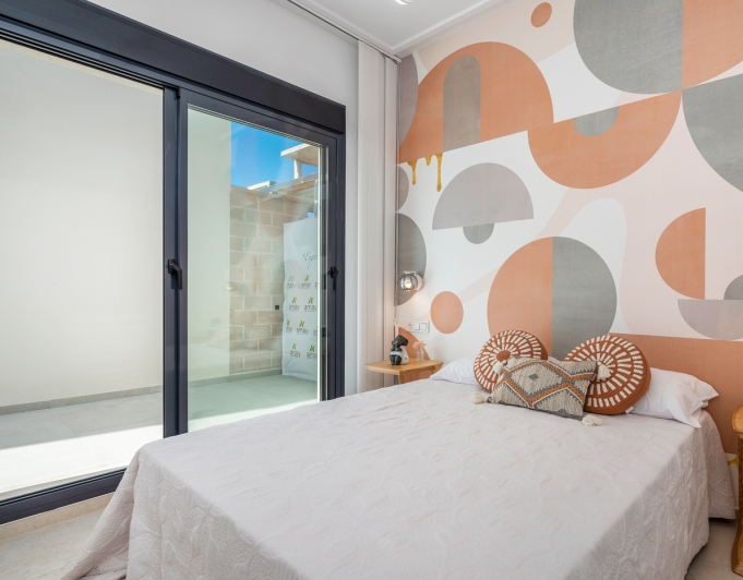 Villa en Venta en Punta Prima, Orihuela Costa, Alicante