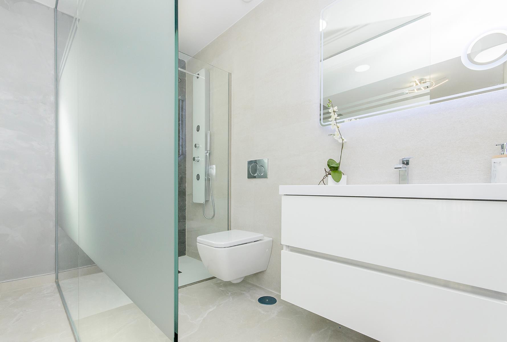 Villa en venta en San Miguel de Salinas, Alicante