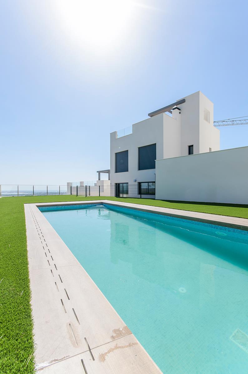 Villa en venta en San Miguel de Salinas, Alicante