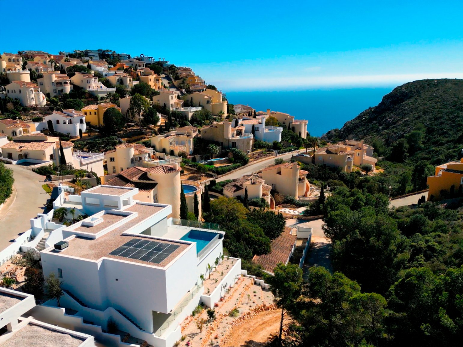 Villa with private pool in Cumbre del Sol