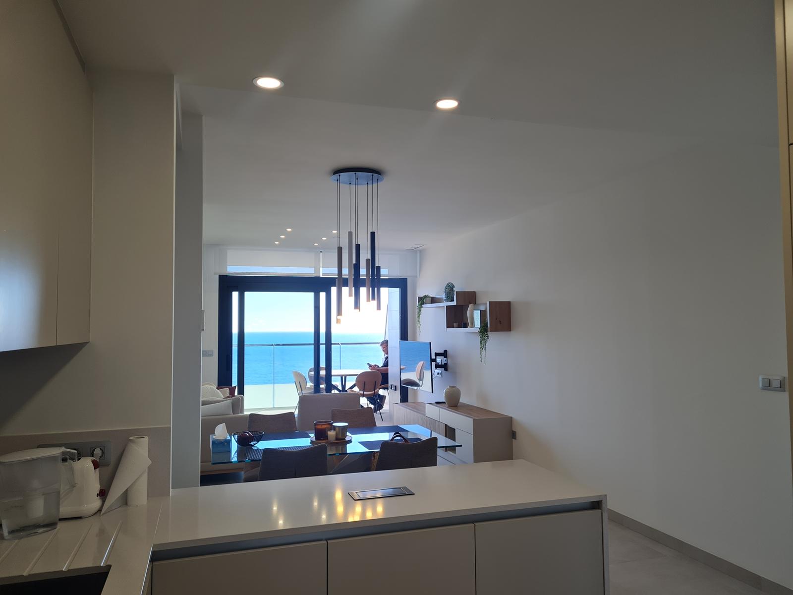 Apartamento a estrenar en playa de Poniente
