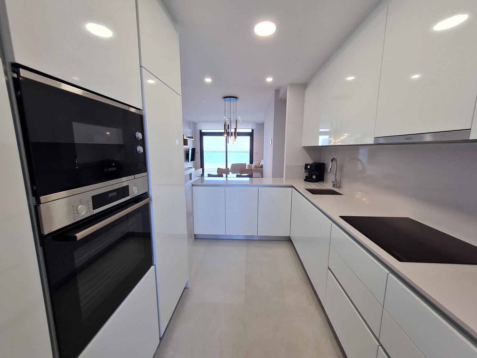 Nieuwe appartementen aan het Poniente-strand, Benidorm