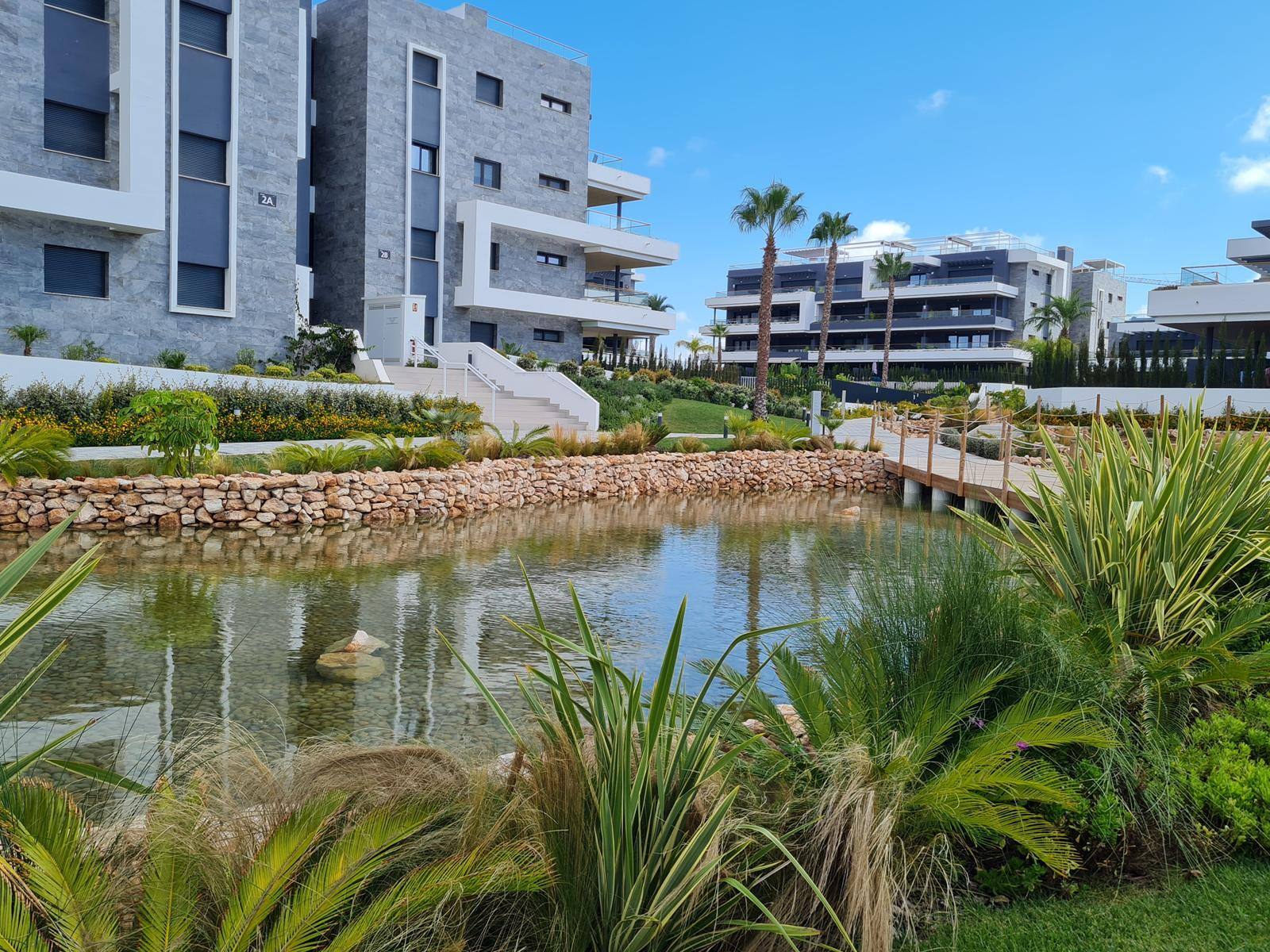 Bungalow con magníficas zonas comunes en Torrevieja
