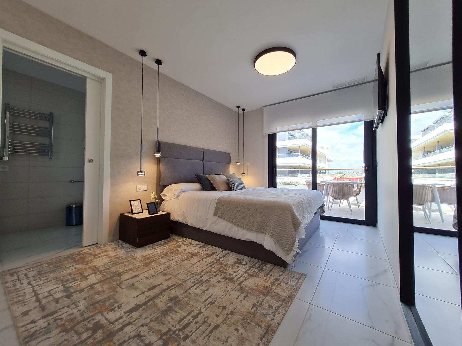 Bungalow con magníficas zonas comunes en Torrevieja