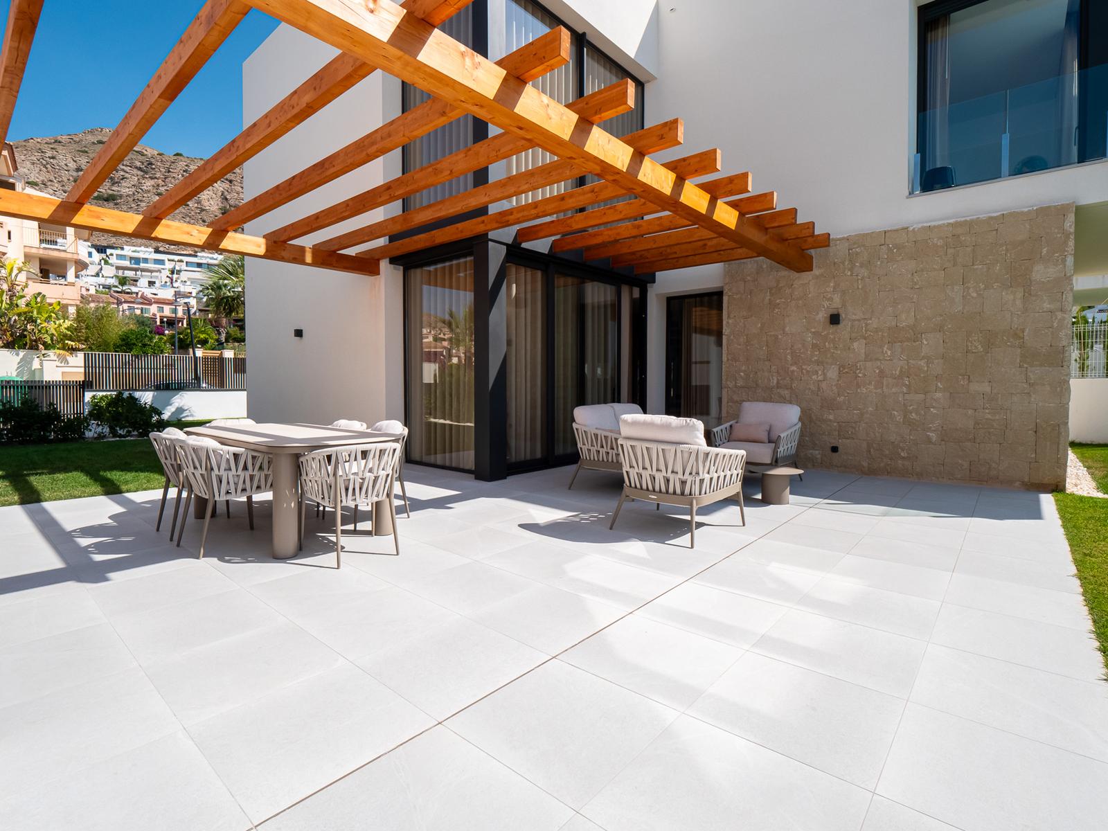 Villa na Sprzedaż na Sierra Cortina, Finestrat, Alicante