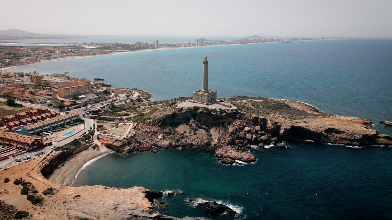 NUEVOS APARTAMENTOS, ADOSADOS Y VILLAS EN LA MANGA DEL MAR MENOR, MURCIA.