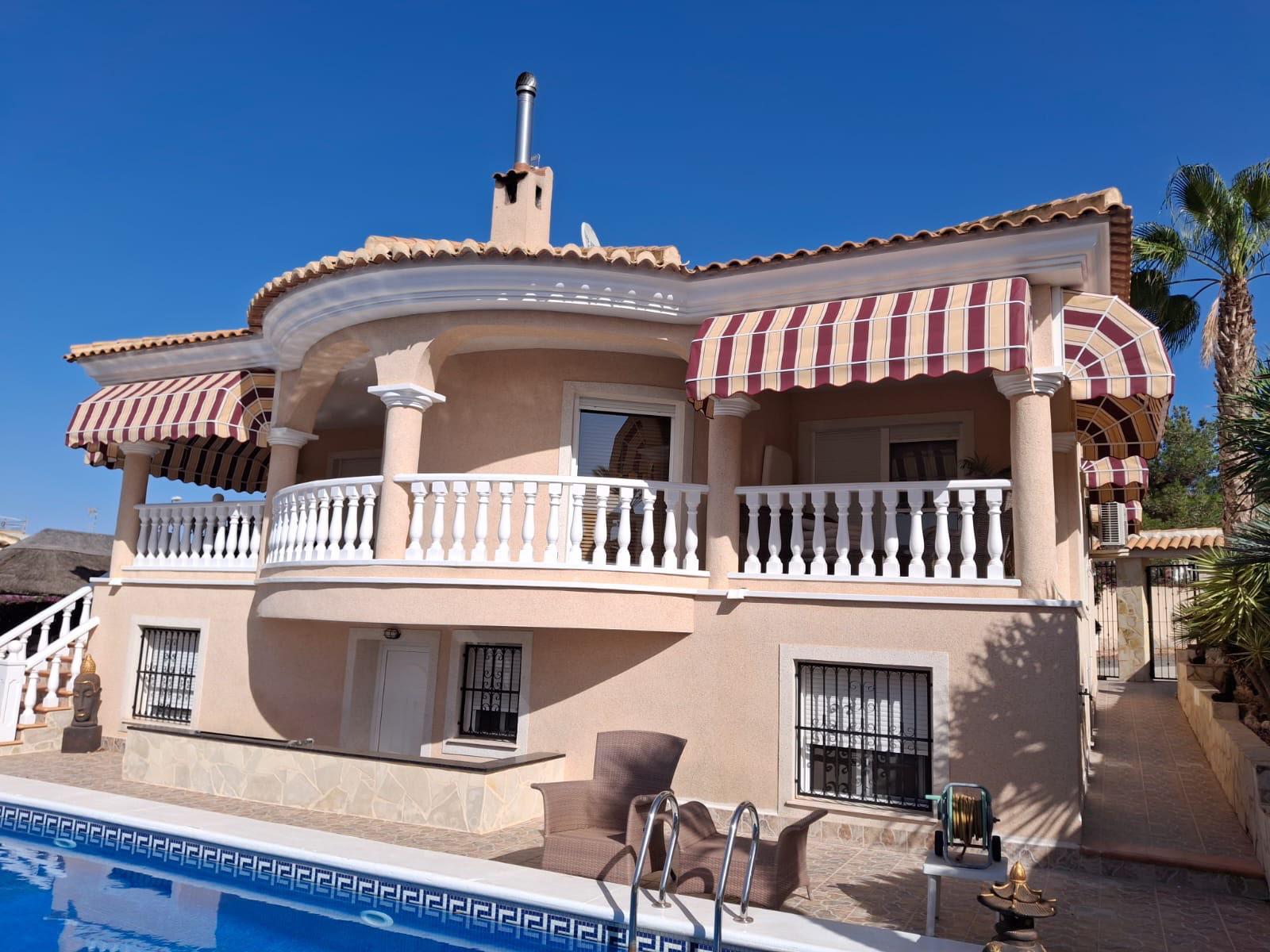 Villa en venta en Rojales, Alicante