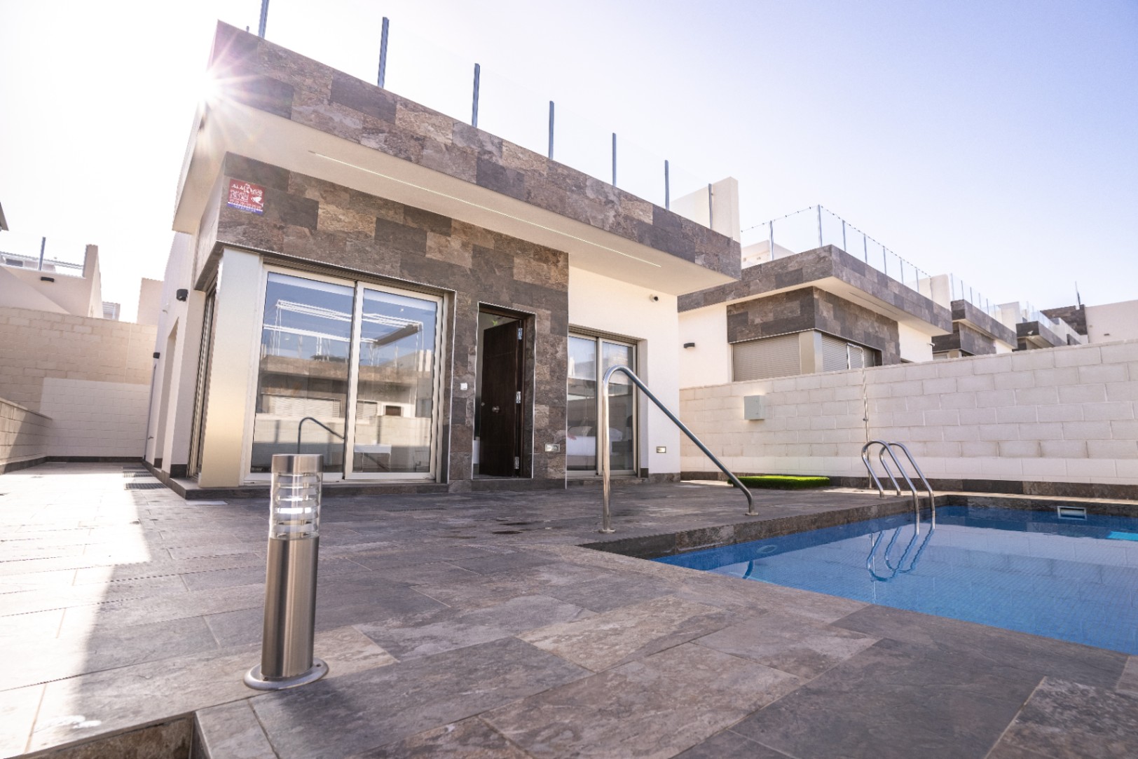 Villa en venta en Villamartín, Orihuela Costa, Alicante