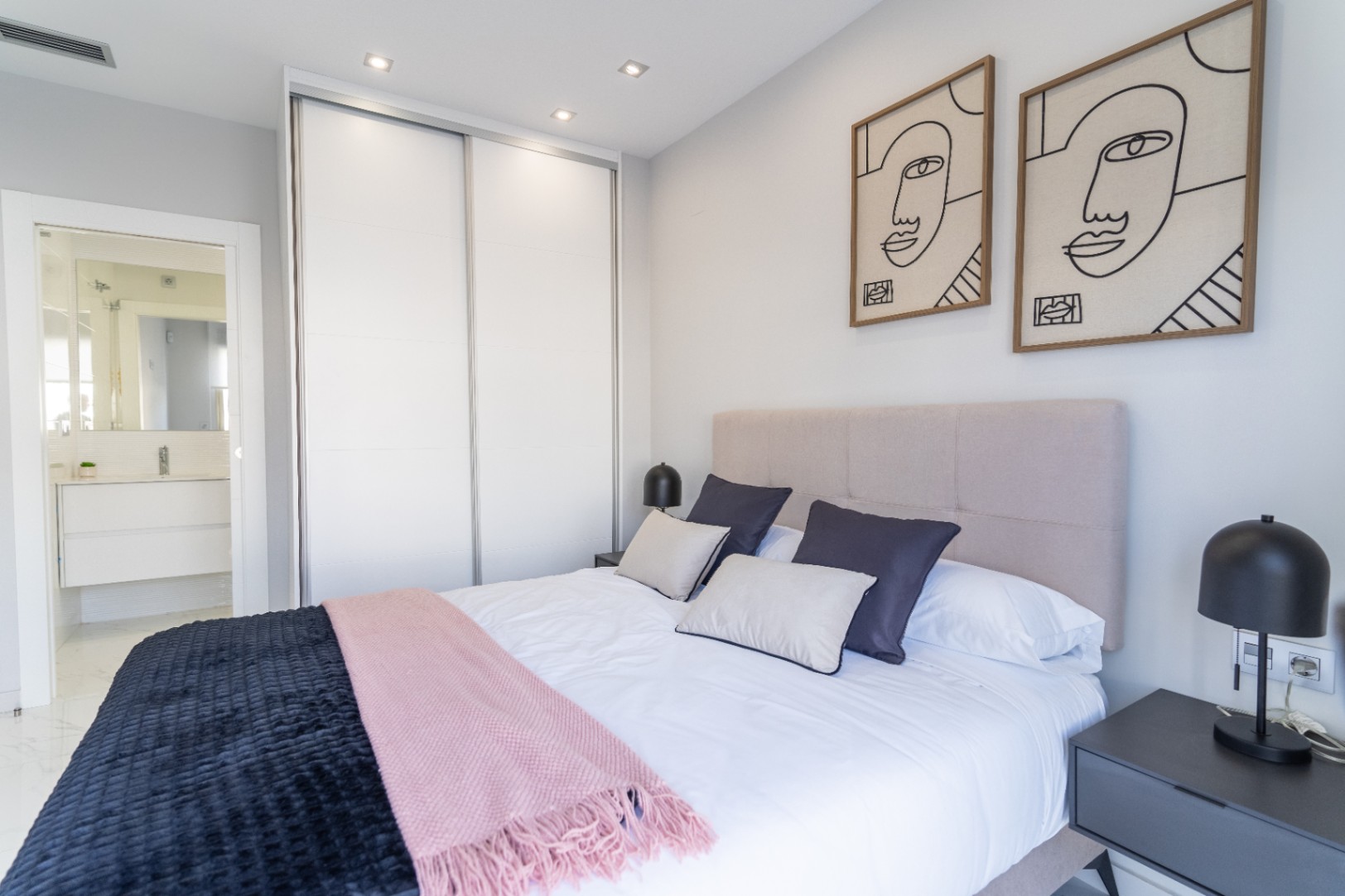 Villa en venta en Villamartín, Orihuela Costa, Alicante