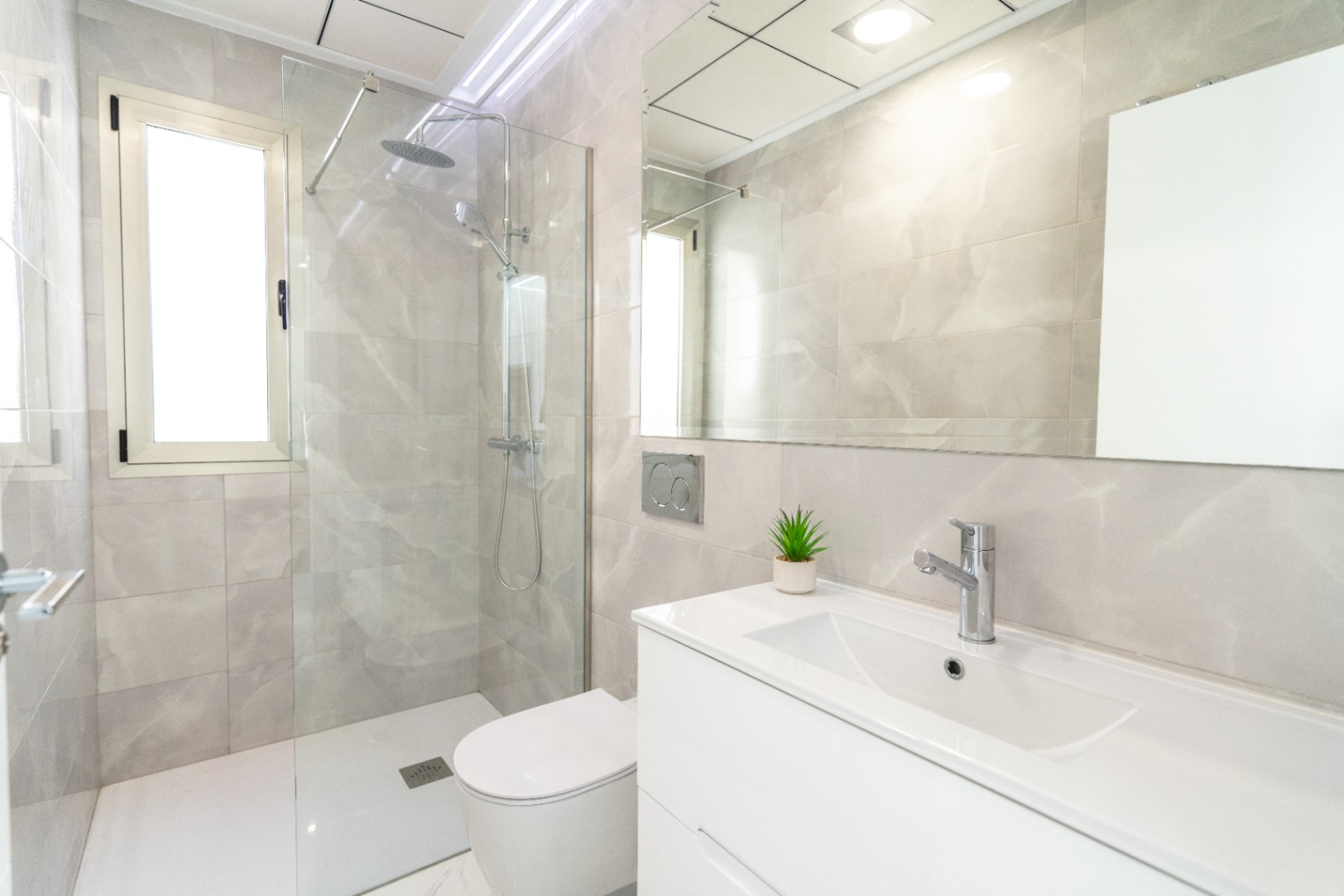 Villa en venta en Villamartín, Orihuela Costa, Alicante
