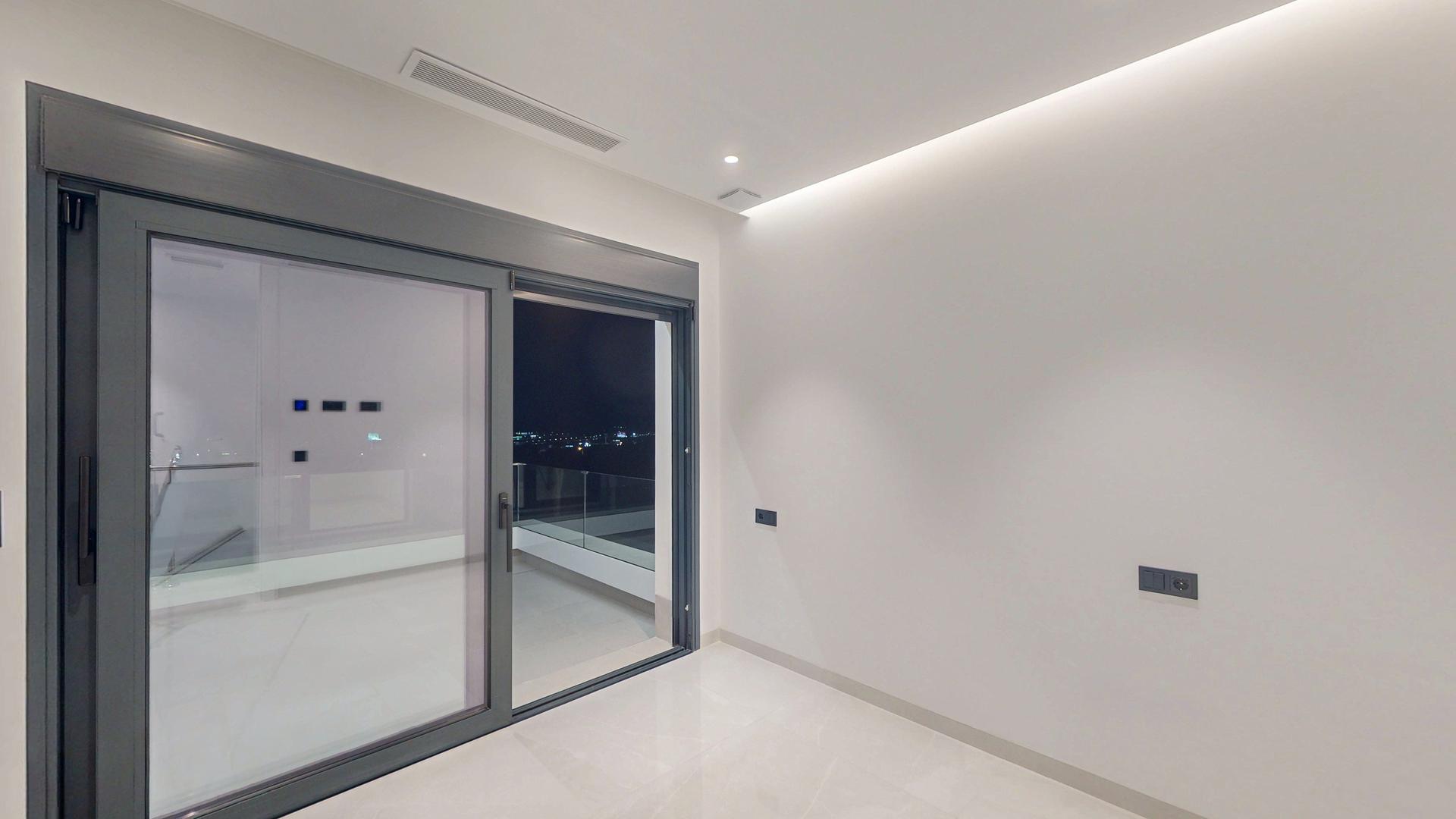 Villa op Verkoop op Sierra Cortina, Finestrat, Alicante