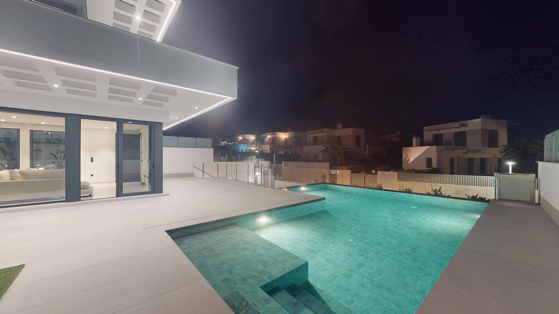 Villa op Verkoop op Sierra Cortina, Finestrat, Alicante