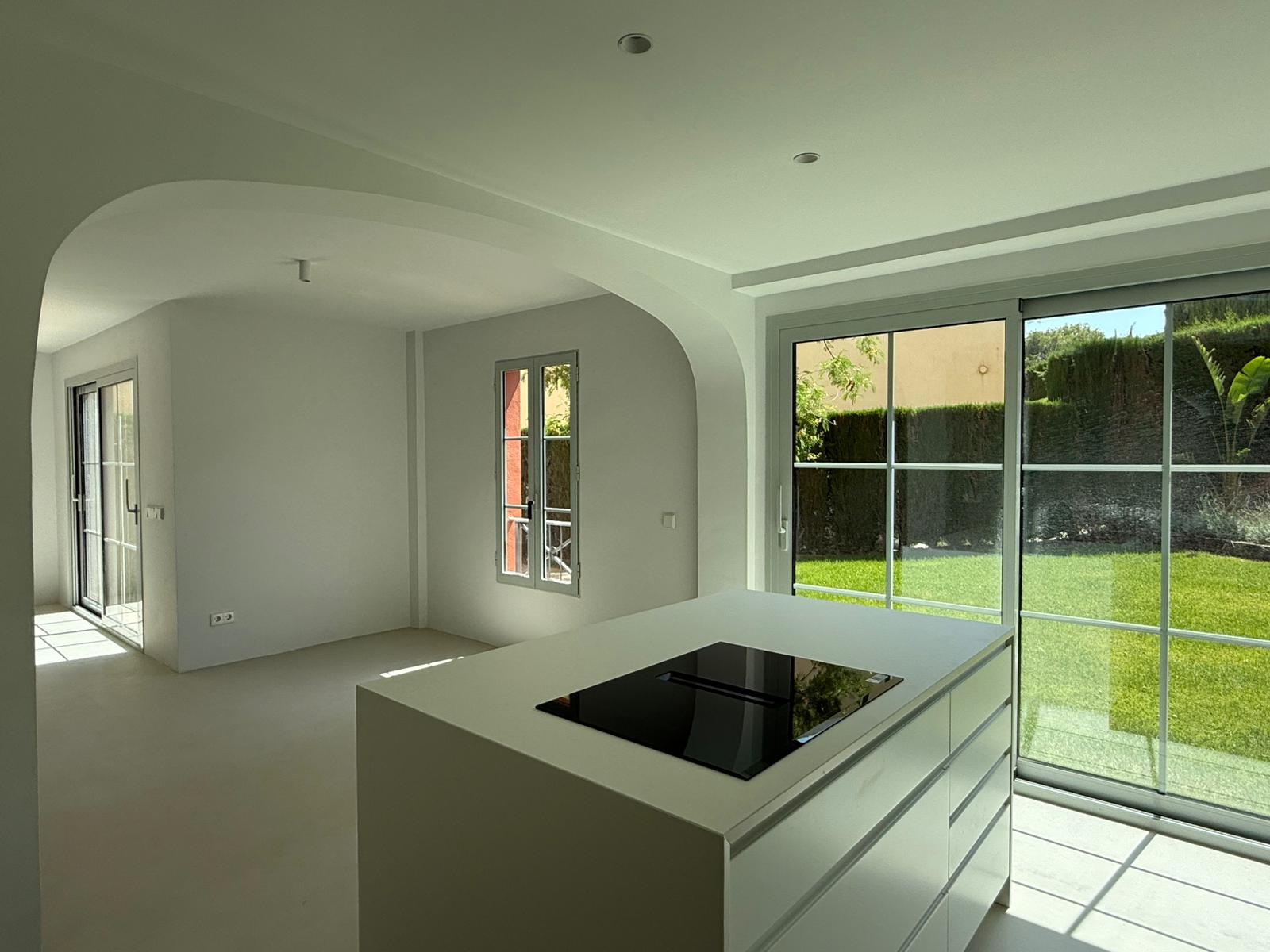 Vivienda pareada totalmente reformada en Sierra Cortina, Finestrat