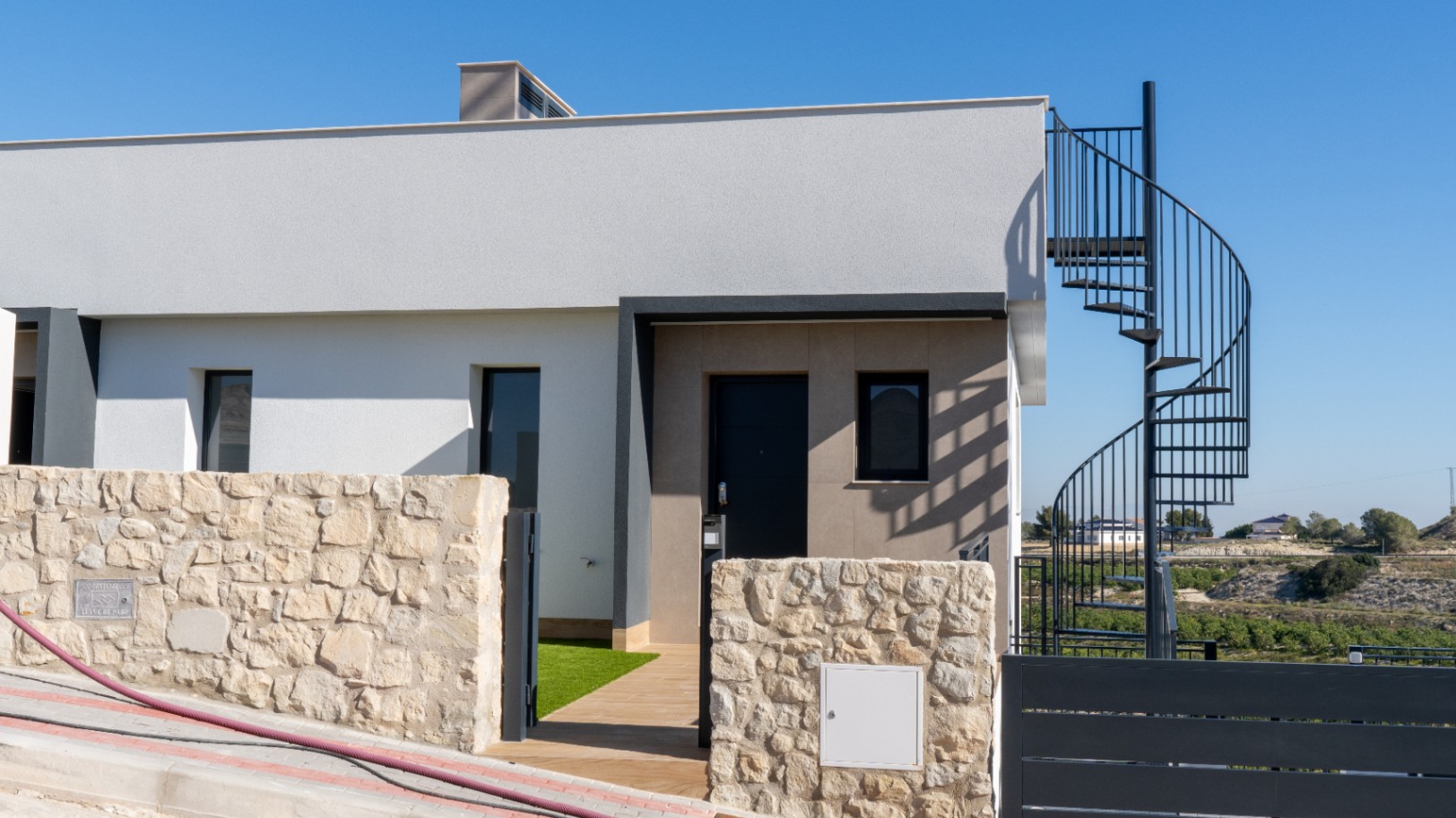 Nueva vivienda pareada en Algorfa, Alicante
