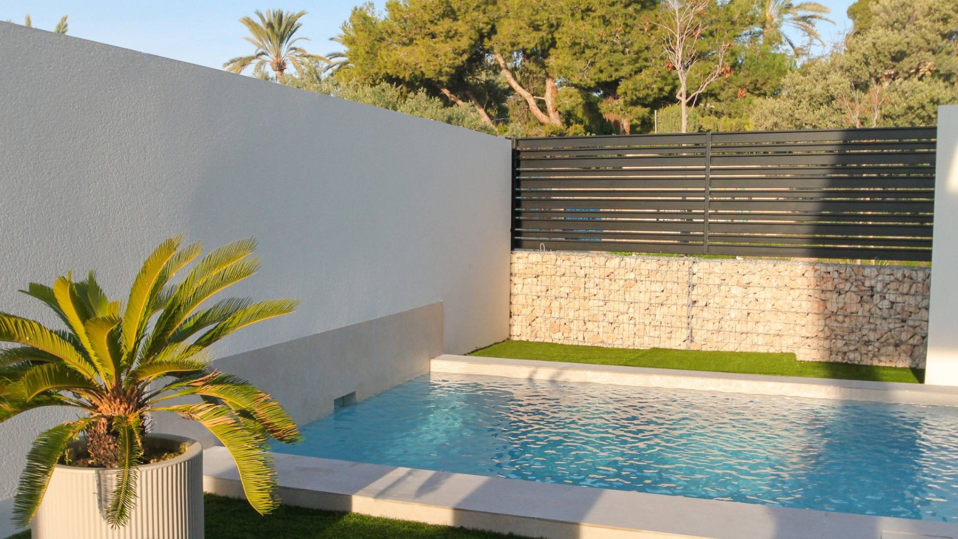 Pareado  con piscina privada  de obra nueva en Nou Nazareth, San Juan de Alicante 