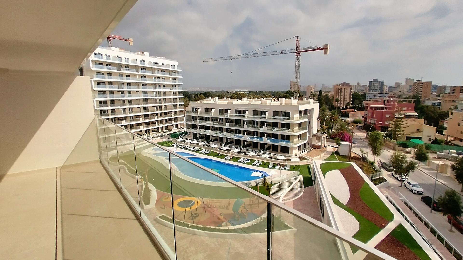 Apartamento en Venta en PAU5, Alicante, Costa Blanca