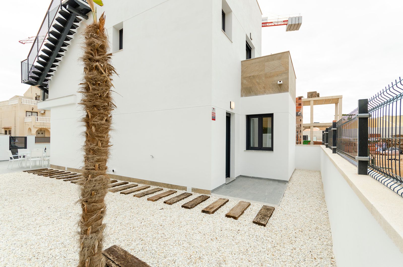 Chalet independiente terminado y amueblado, en Torreta-Florida, Torrevieja.