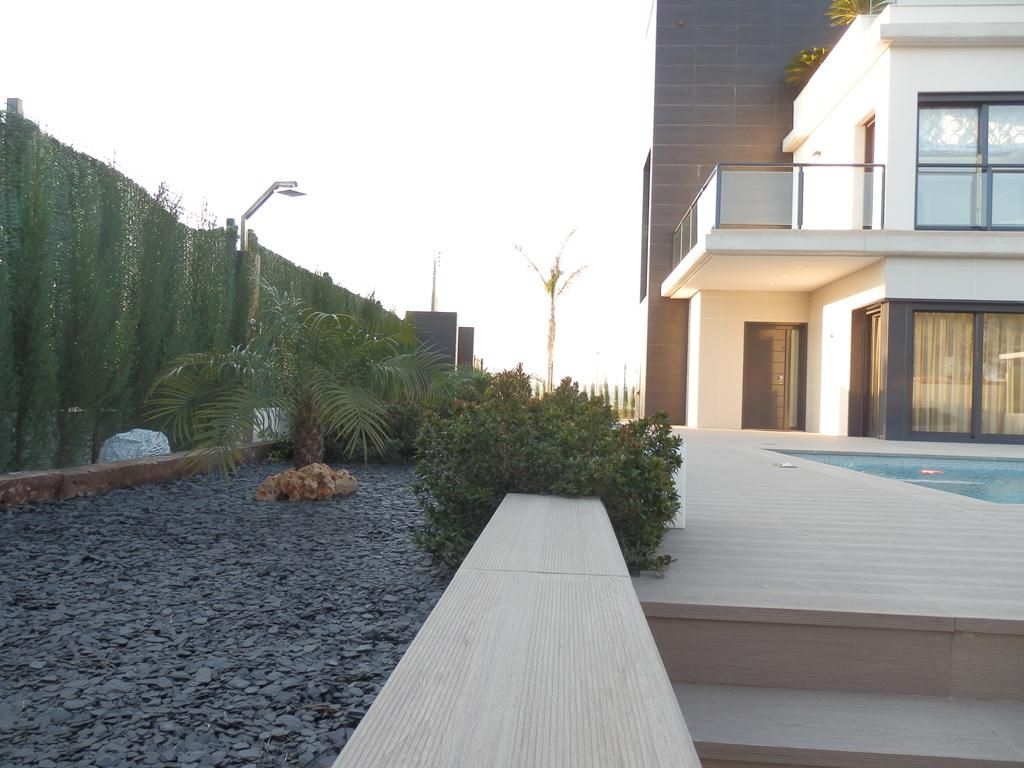 Villa en Venta en Dehesa de Campoamor, Orihuela Costa, Alicante