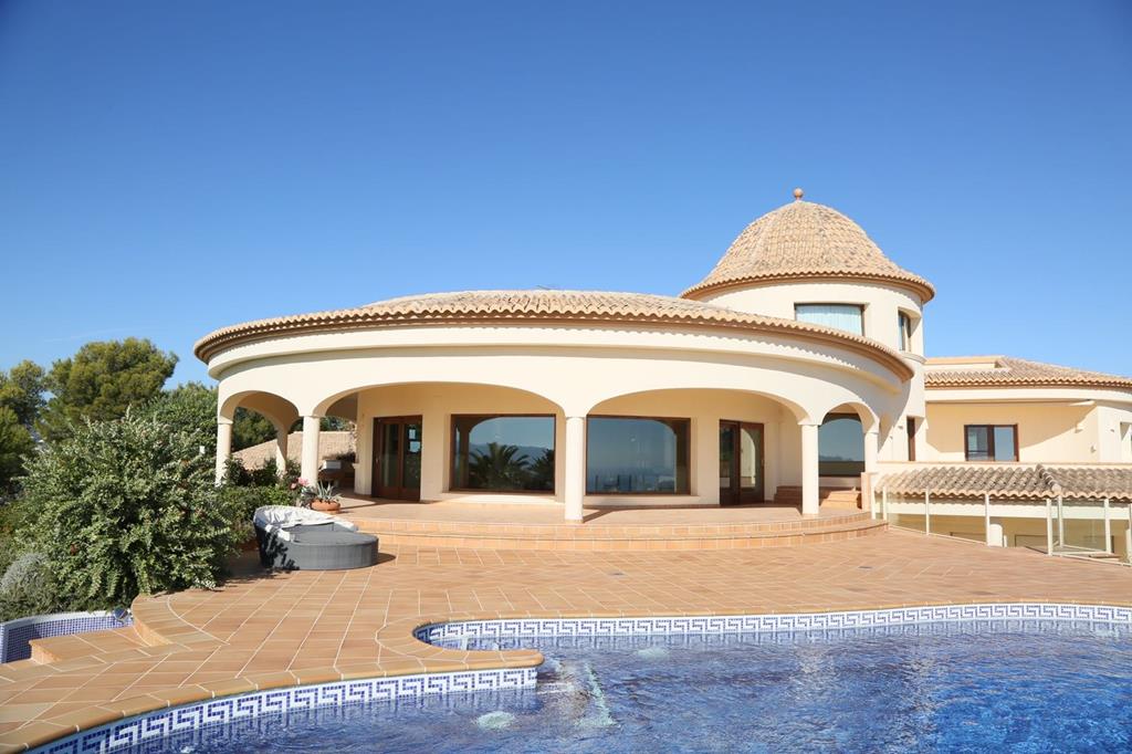 Villa en venta en Partida la Empedrola, Cometa-Carrio, Calpe, Alicante