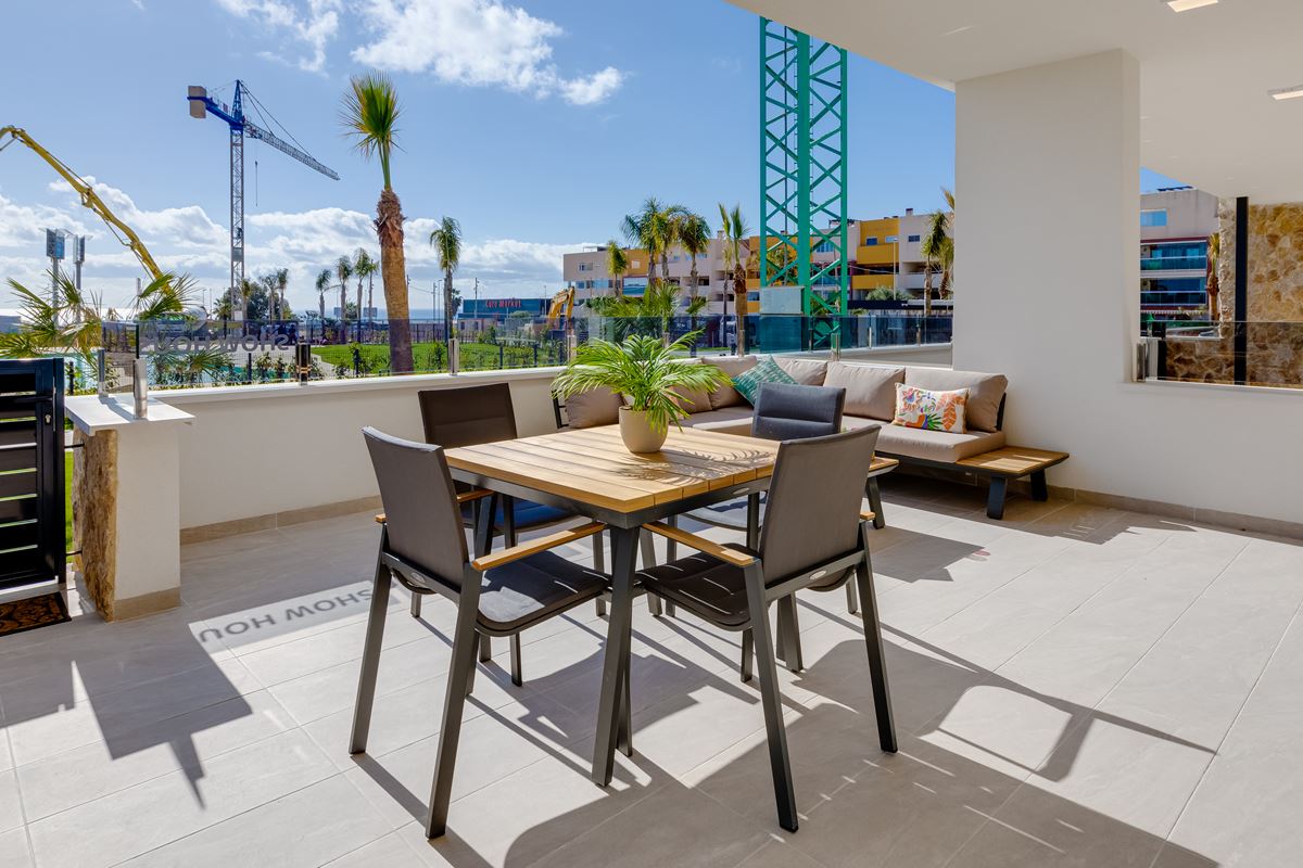 Appartementen in Playa Flamenca, Punta Prima, Alicante