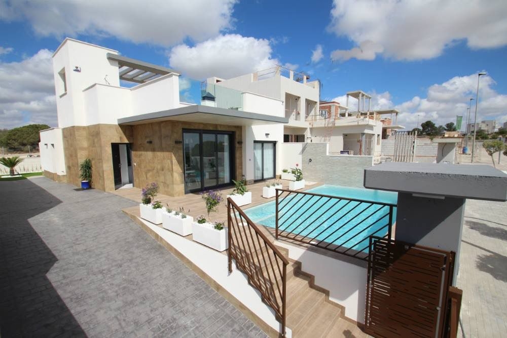 Villa op Verkoop op Dehesa de Campoamor, Orihuela Costa, Alicante