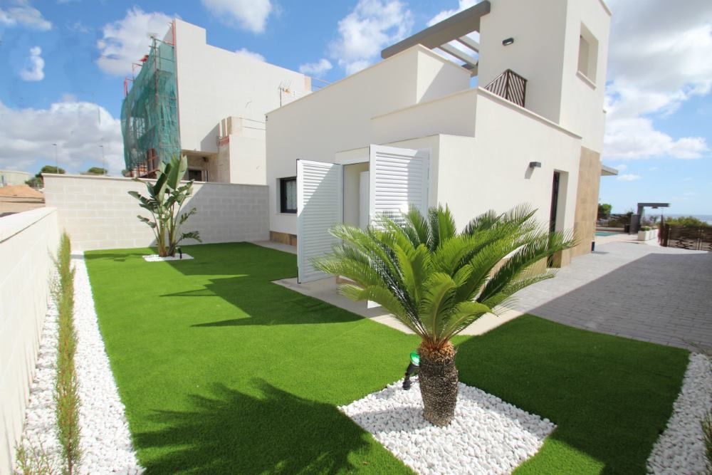Villa na Sprzedaż na Dehesa de Campoamor, Orihuela Costa, Alicante