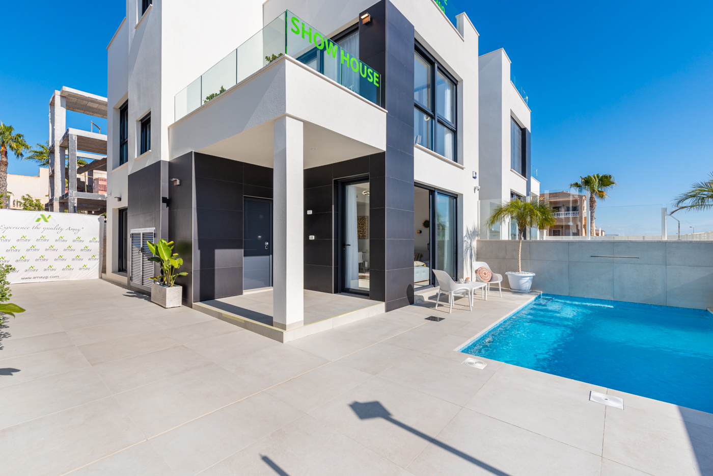 Villa en Venta en Punta Prima, Orihuela Costa, Alicante